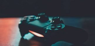 PS4 Controller Orange/Yellow Light [SOLVED]