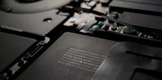 3-cell 42whr battery life (Integrated)