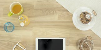 Does Scepter 8 tablet support SIM card?